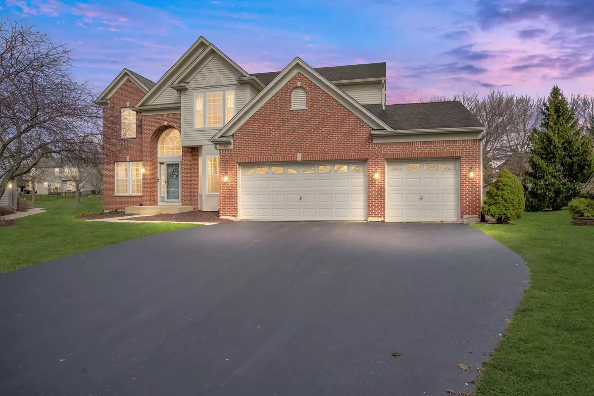 Algonquin, IL 60102,13 Benton Court