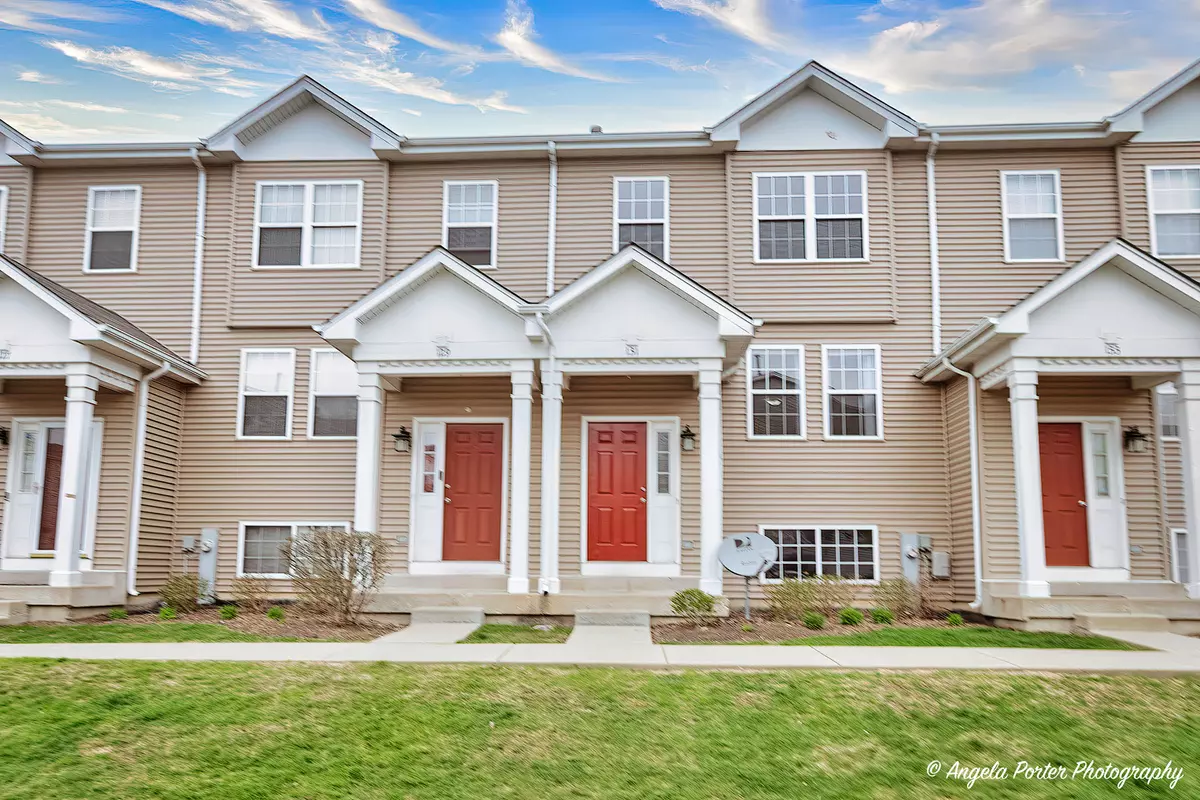 Hainesville, IL 60030,131 W BIG HORN Drive #131