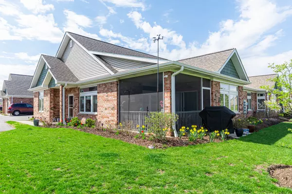 Sycamore, IL 60178,55 Briden Lane #55