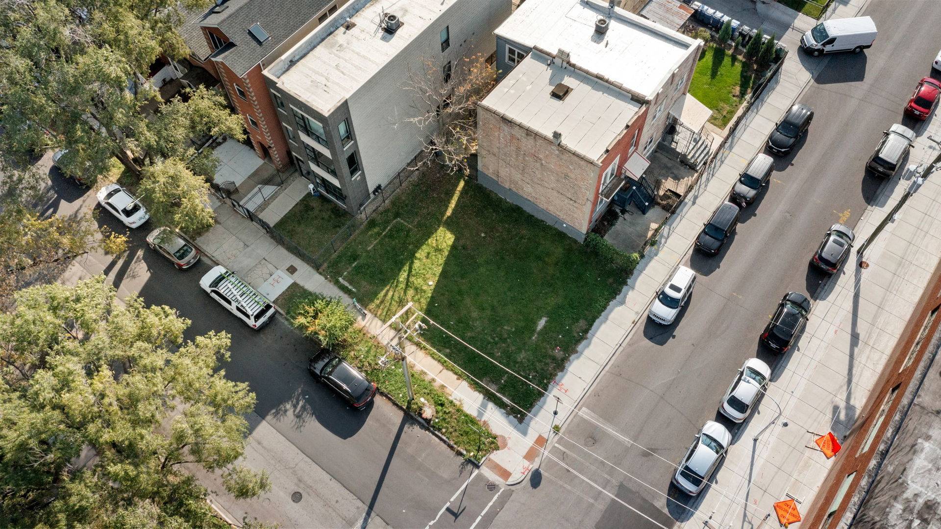 Chicago, IL 60612,1003 S Campbell Avenue
