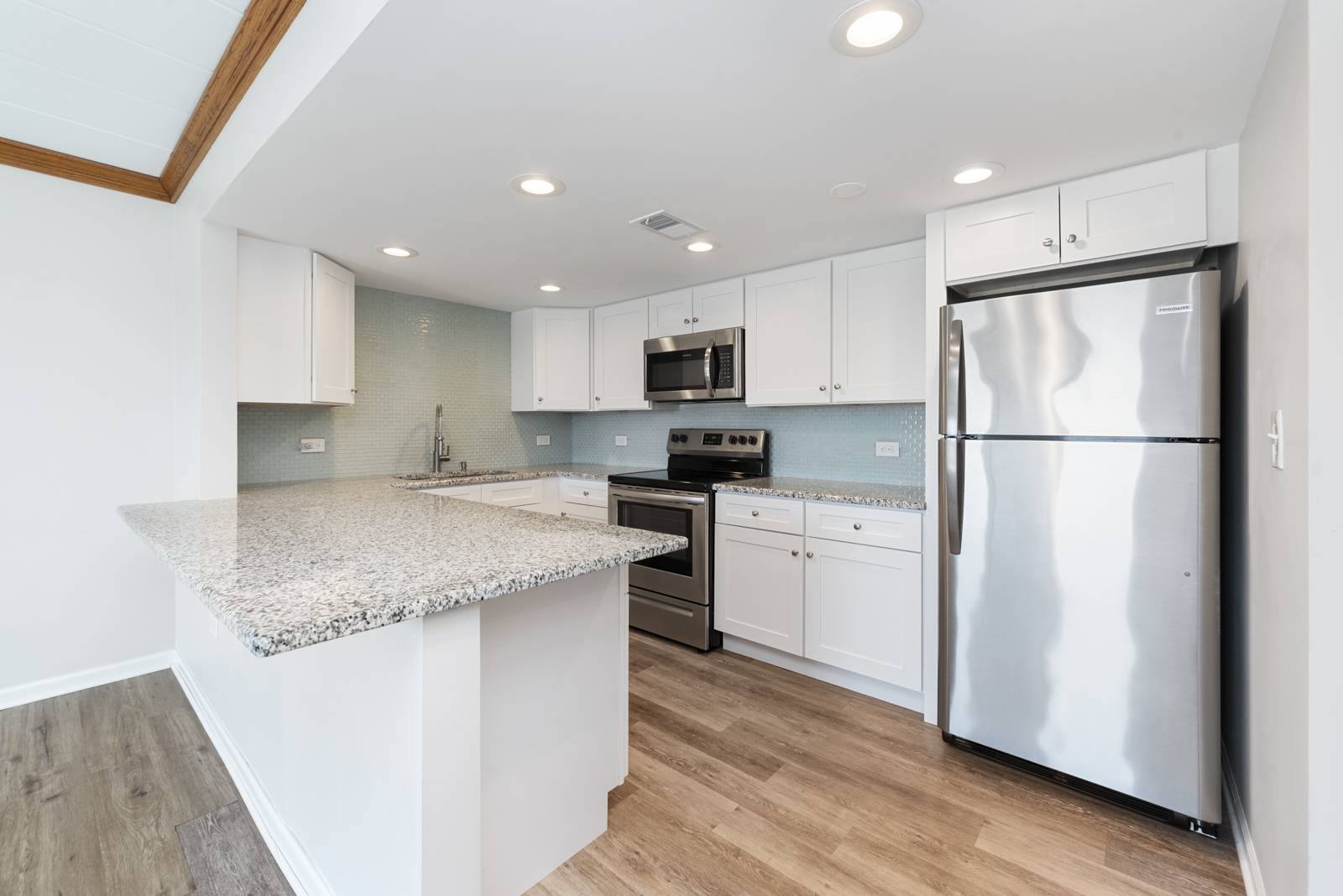 Downers Grove, IL 60515,2900 Maple Avenue #16E