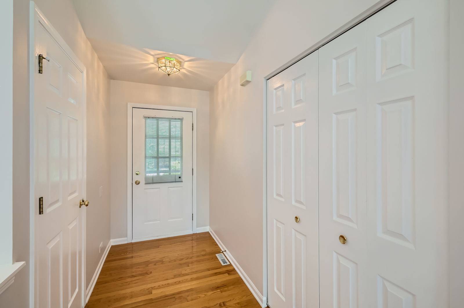 Lake Villa, IL 60046,238 Indian Ridge Lane