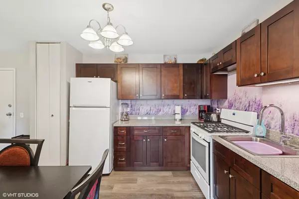 Chicago, IL 60615,4850 S Lake Park Avenue #510