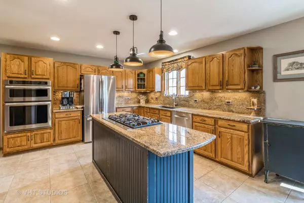 Mchenry, IL 60050,2516 Bennington Lane
