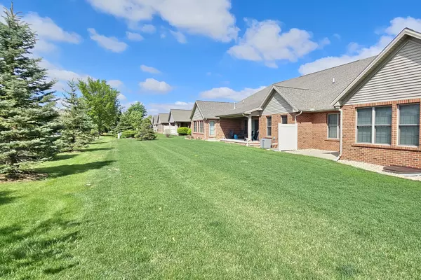 Normal, IL 61761,1423 Pine Forest Drive