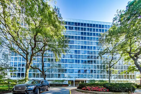 601 E 32nd Street #210-211, Chicago, IL 60616