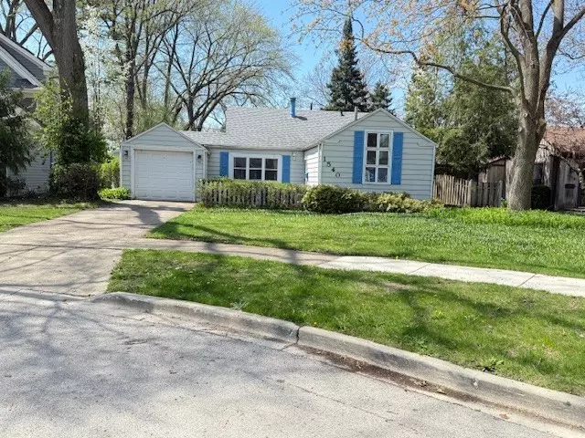 Northbrook, IL 60062,1540 Carol Court