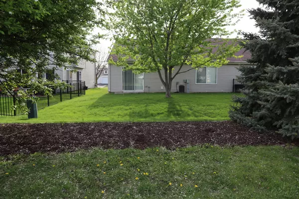 Montgomery, IL 60538,2464 Hillsboro Lane