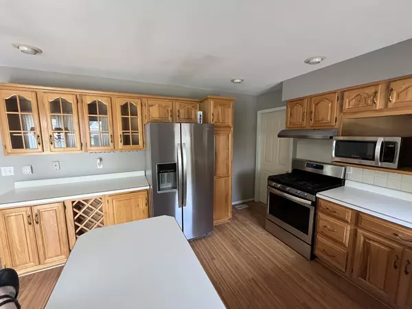 Bourbonnais, IL 60914,201 Meadows S Road