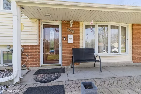 Hoffman Estates, IL 60169,565 Flagstaff Lane