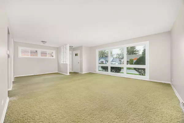 Homewood, IL 60430,1405 Evergreen Road