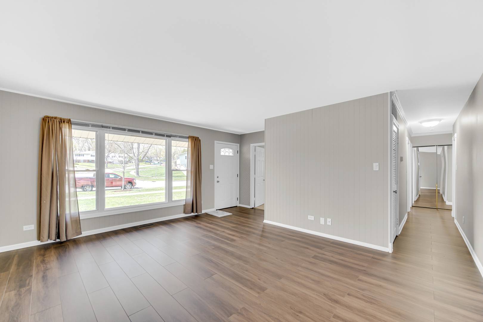 Hoffman Estates, IL 60169,1595 Highland Boulevard