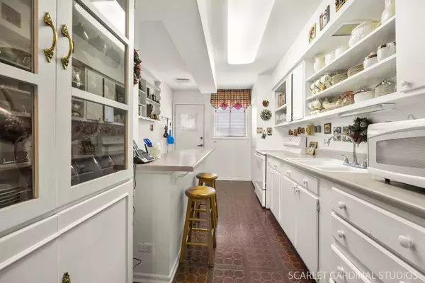 Villa Park, IL 60181,18W017 Kirkland Lane