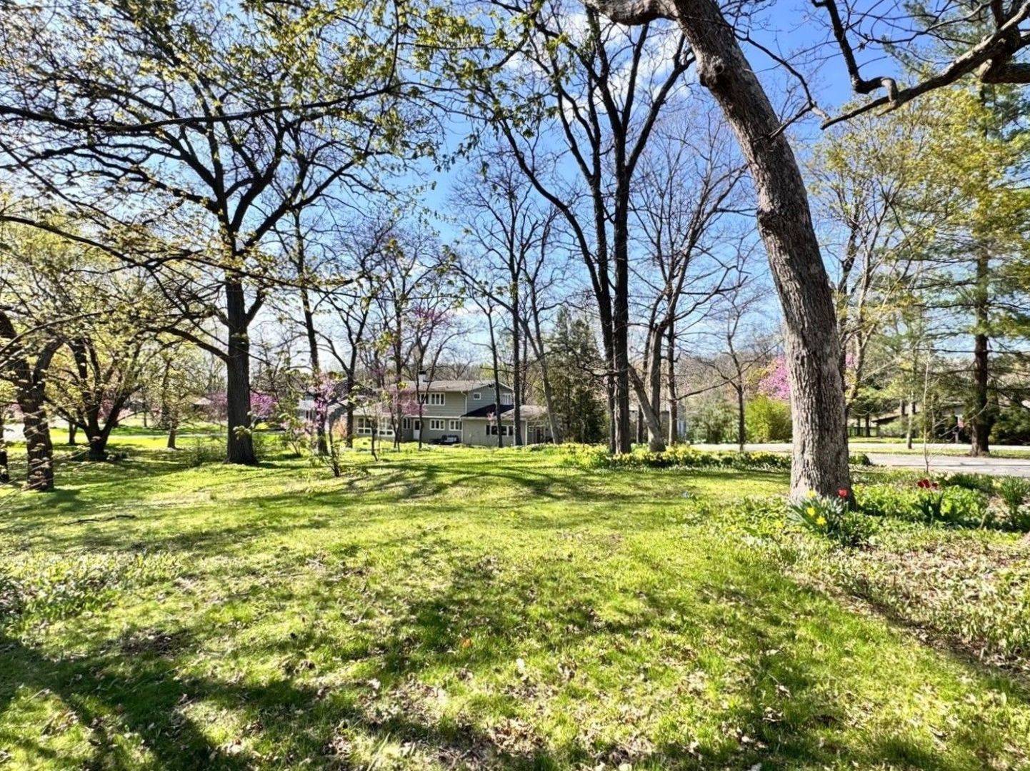 Sugar Grove, IL 60554,43W542 Thornapple Tree Road