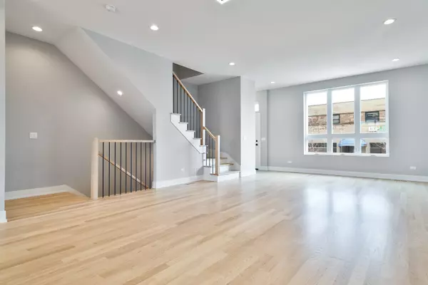 Chicago, IL 60634,3444 N Central Avenue