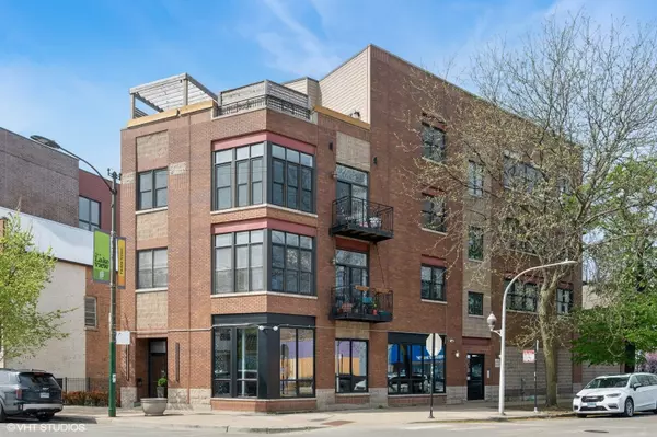 1717 W Newport Avenue #5, Chicago, IL 60657