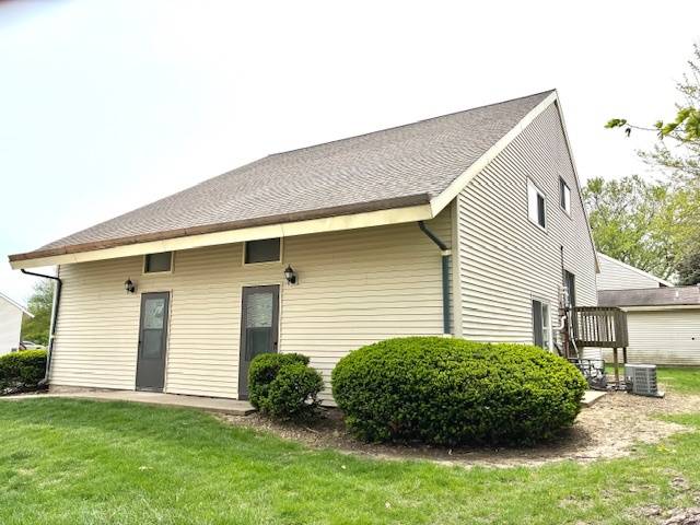 Bloomington, IL 61704,717-719 Fairmont Drive