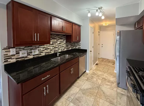 Orland Park, IL 60462,9324 Waterford Lane