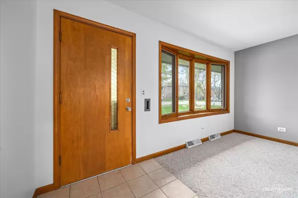 Elgin, IL 60120,890-92 Jefferson Avenue