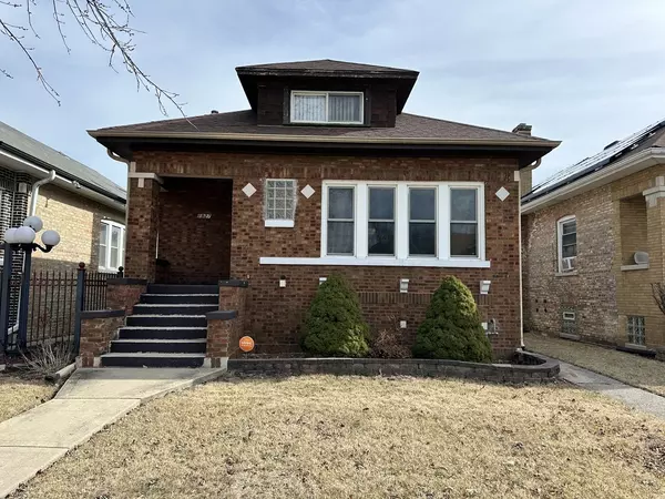 1927 S 12th Avenue, Maywood, IL 60153