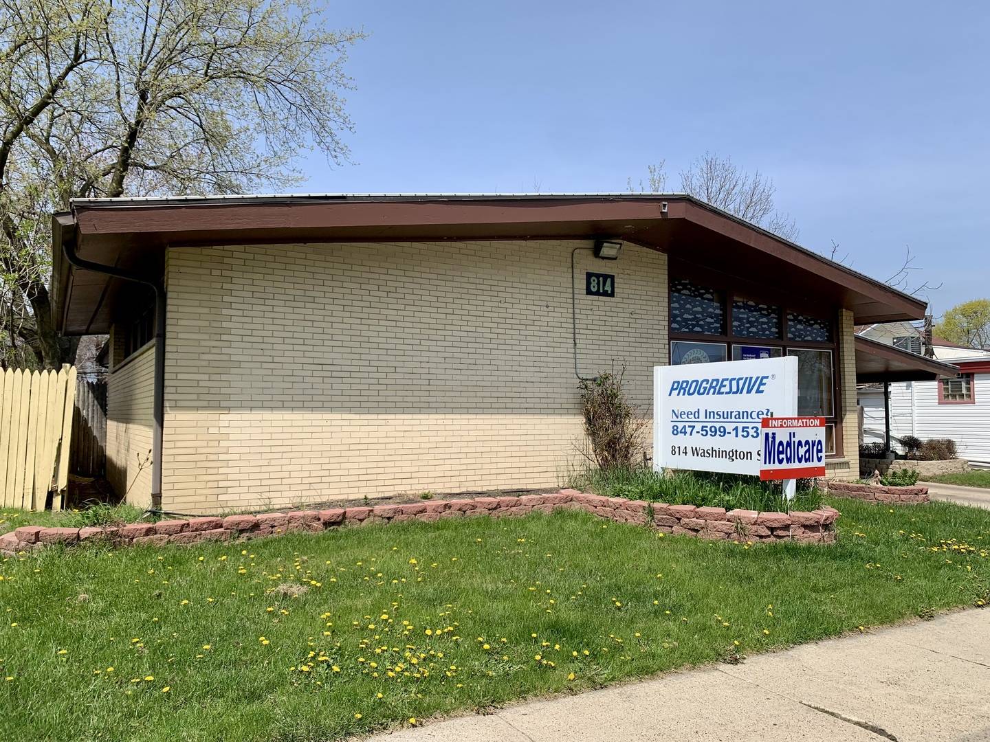 Waukegan, IL 60085,814 Washington Street