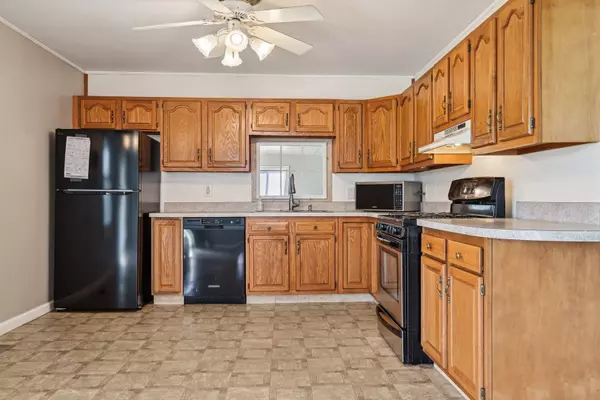 Romeoville, IL 60446,27 Arlington Drive