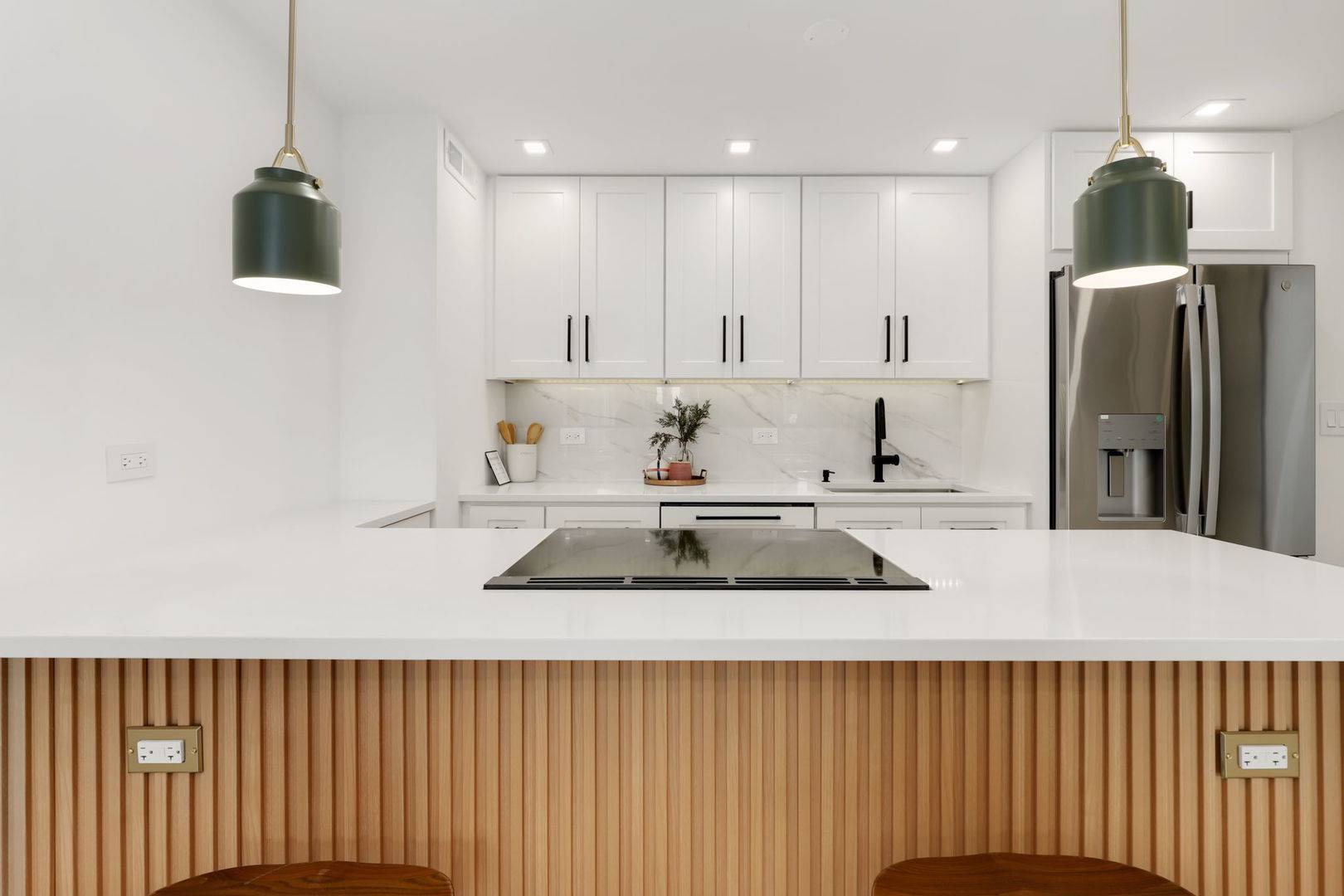 Chicago, IL 60610,88 W Schiller Street #1808L