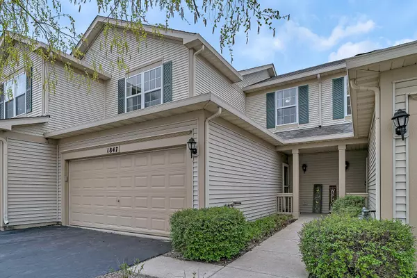 1847 S WENTWORTH Circle, Romeoville, IL 60446