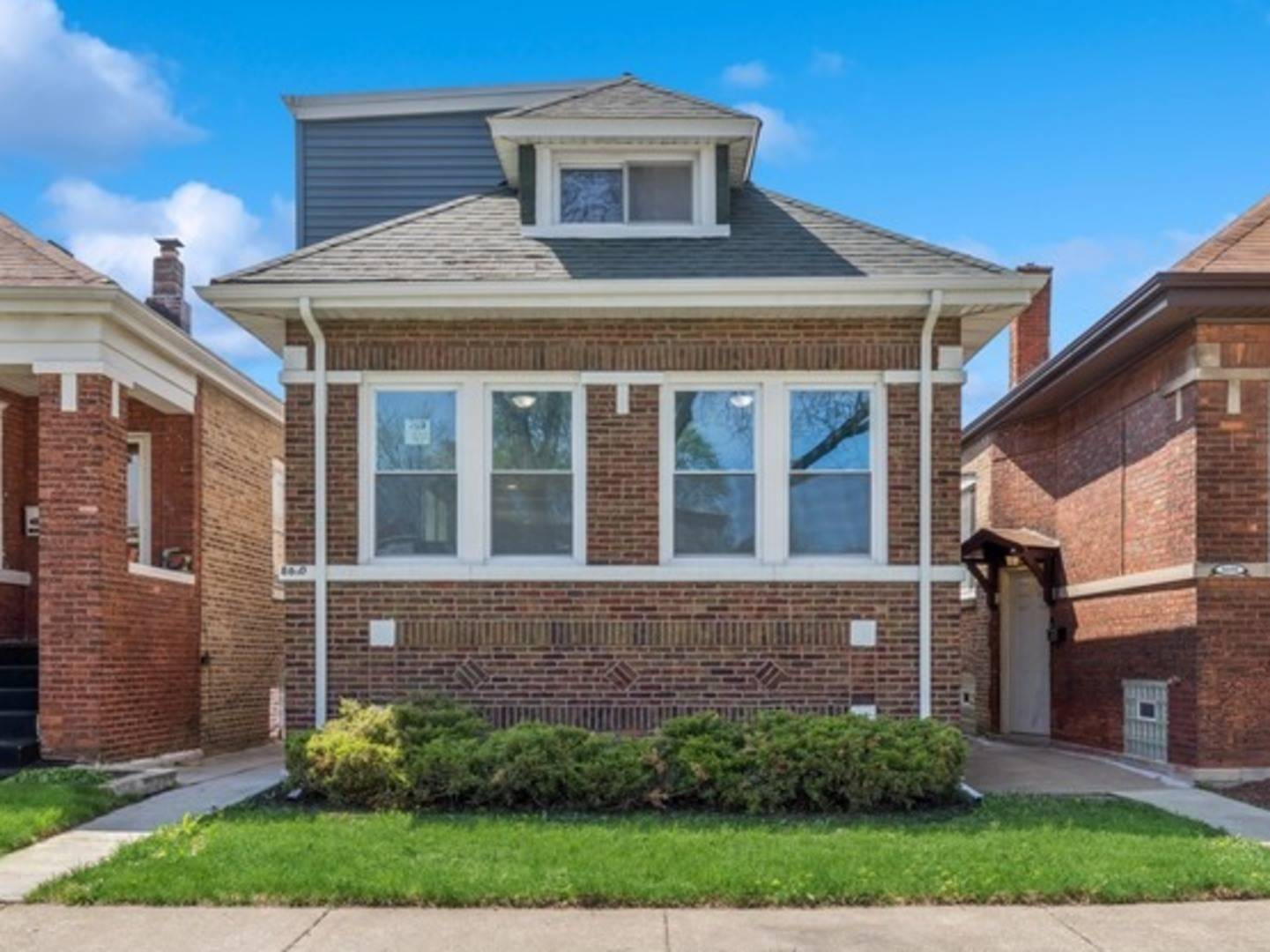 Chicago, IL 60620,8610 S Aberdeen Street