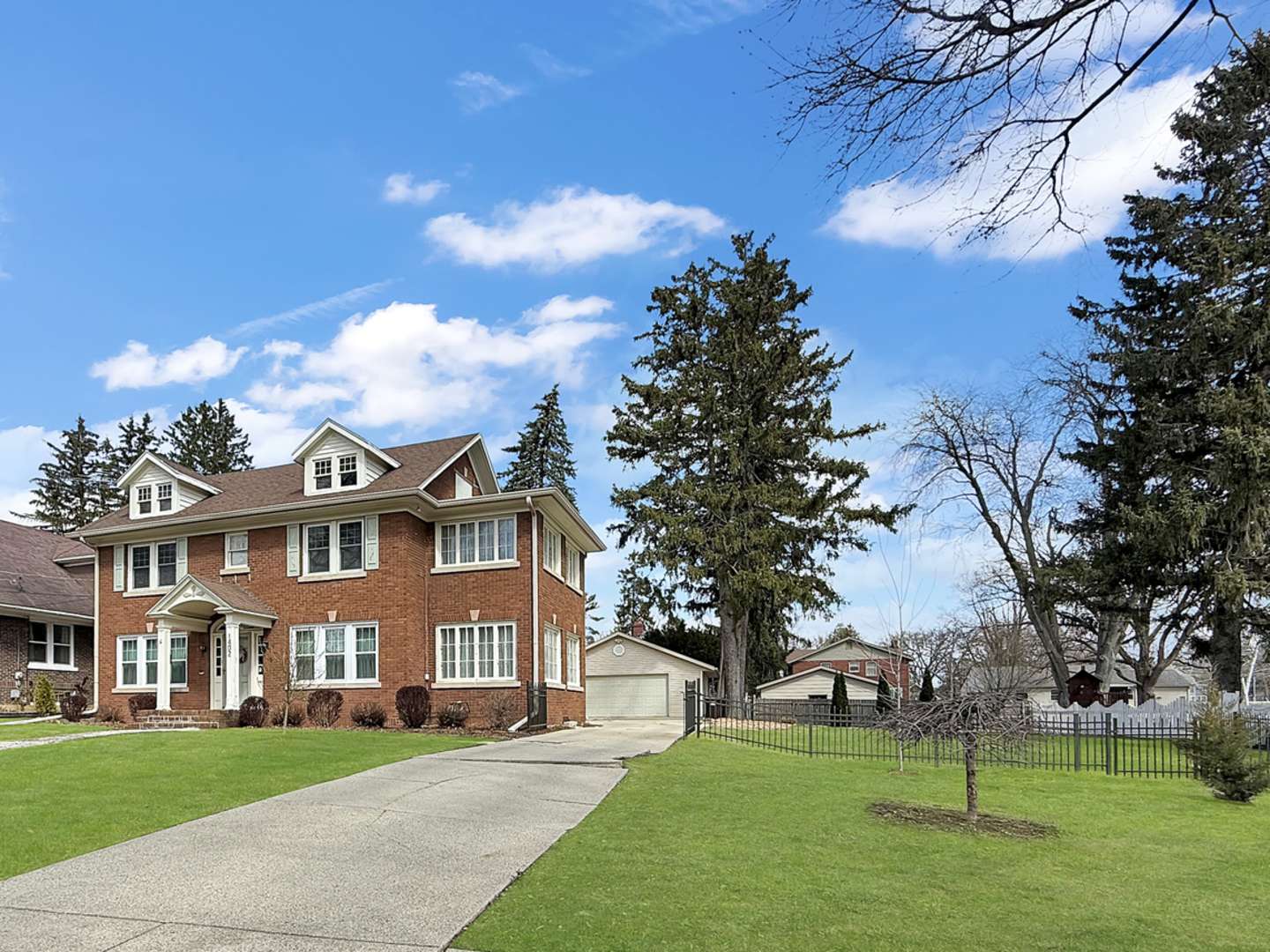 1402 W Lincoln Boulevard, Freeport, IL 61032