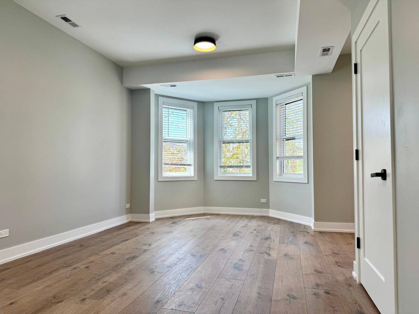Chicago, IL 60647,1709 N Maplewood Avenue #3F