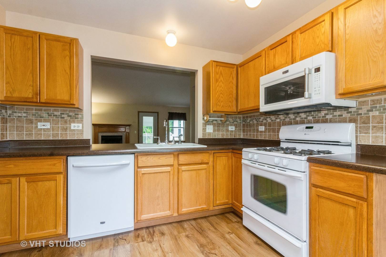 Aurora, IL 60506,23 S Hankes Road