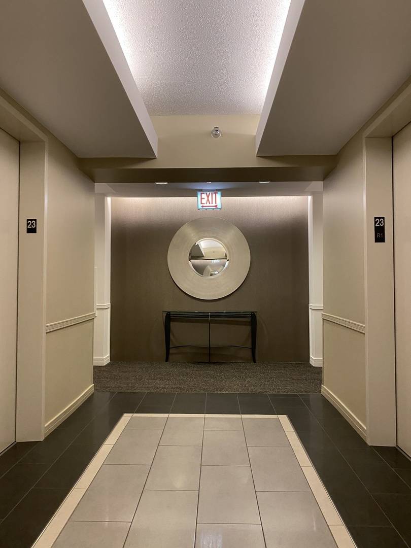 Chicago, IL 60611,512 N MCCLURG Court #2303