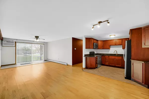 Palos Hills, IL 60465,10214 S 84th Terrace #109