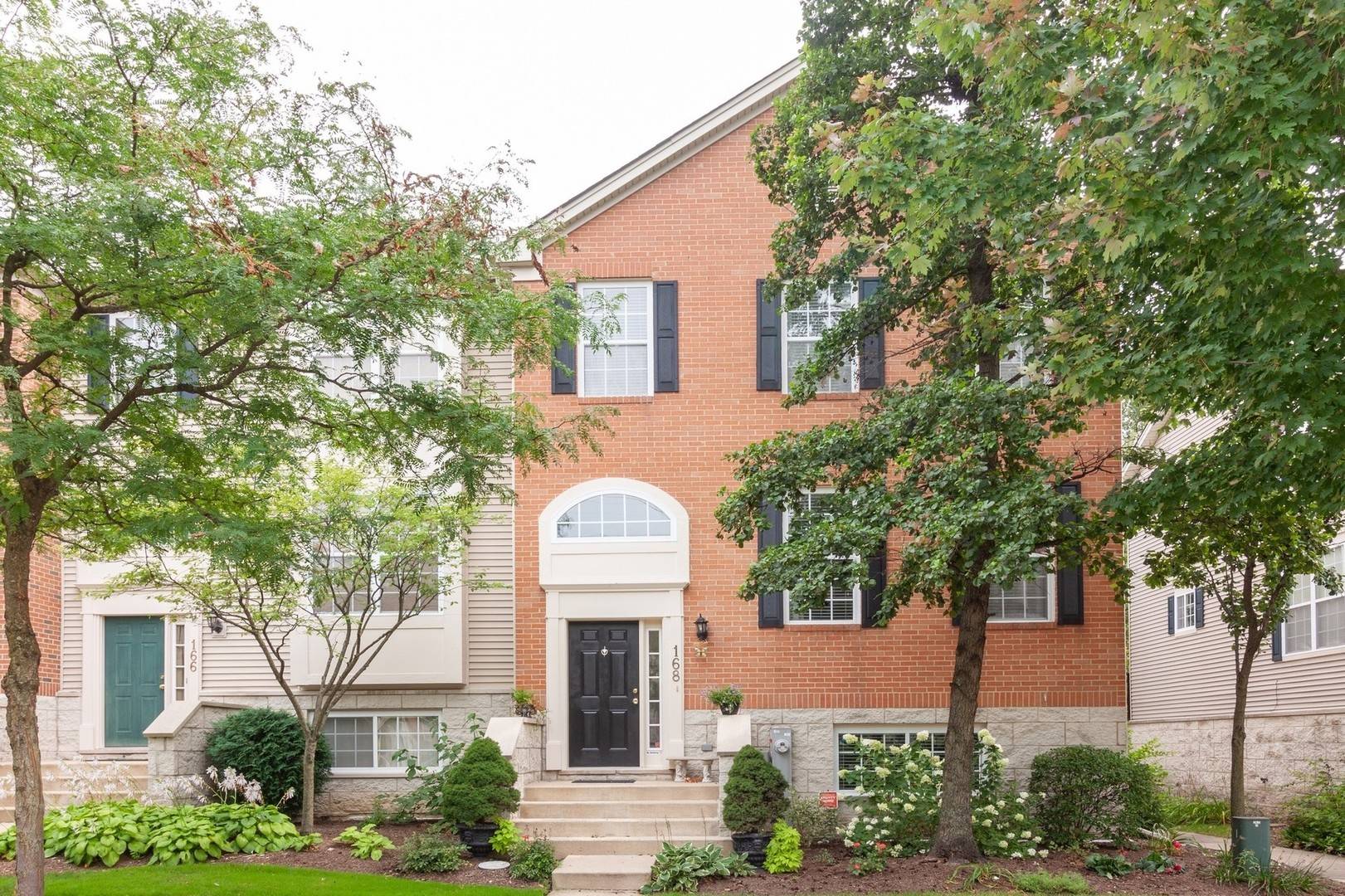 168 WILLOW Boulevard, Willow Springs, IL 60480