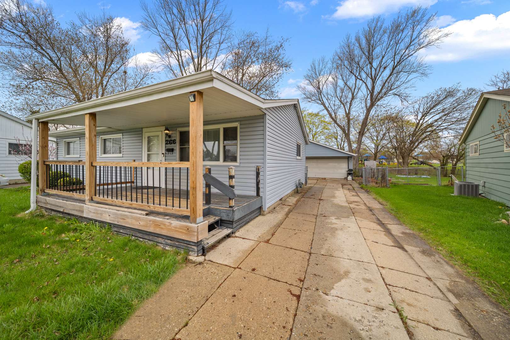 Wheeling, IL 60090,266 Fletcher Drive