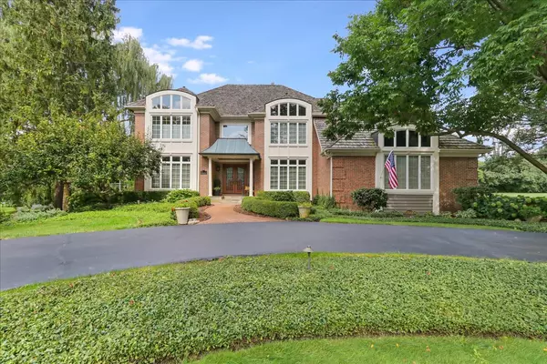 Lake Barrington, IL 60010,27068 W Wellington Court