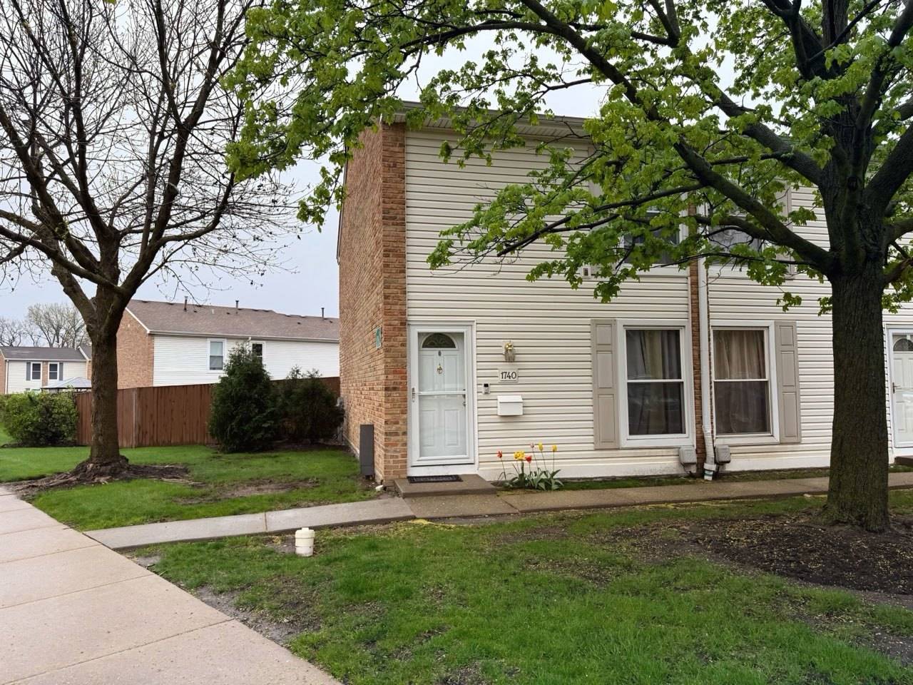 1740 Ardwick Drive, Hoffman Estates, IL 60169