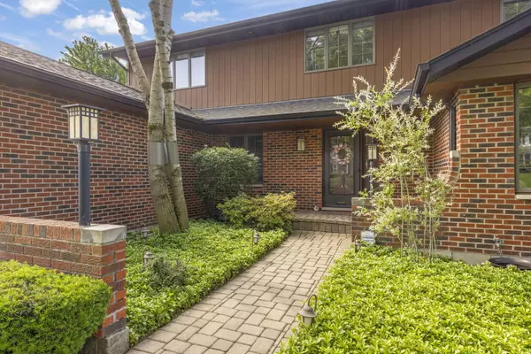 Glen Ellyn, IL 60137,22w281 Mccarron Road