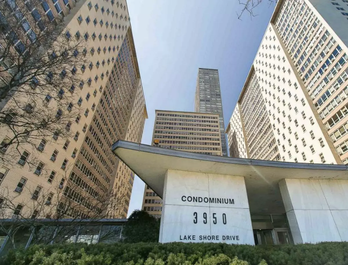 Chicago, IL 60613,3950 N LAKE SHORE Drive #512C