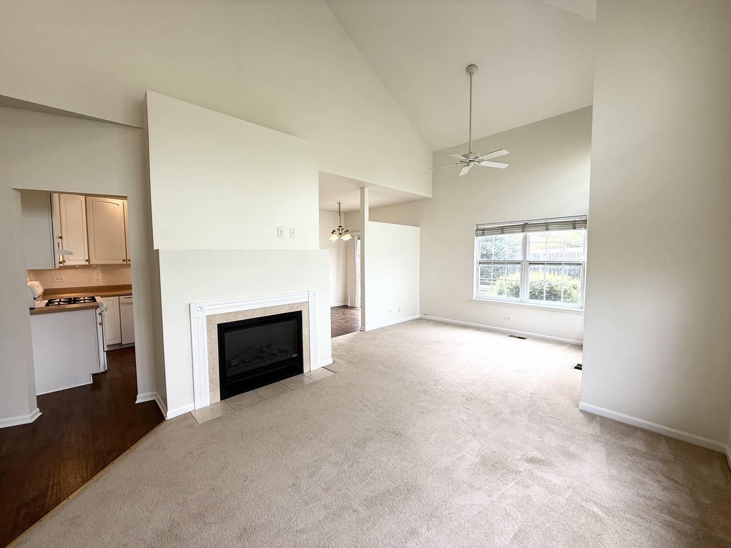 Batavia, IL 60510,4 N Barton Trail