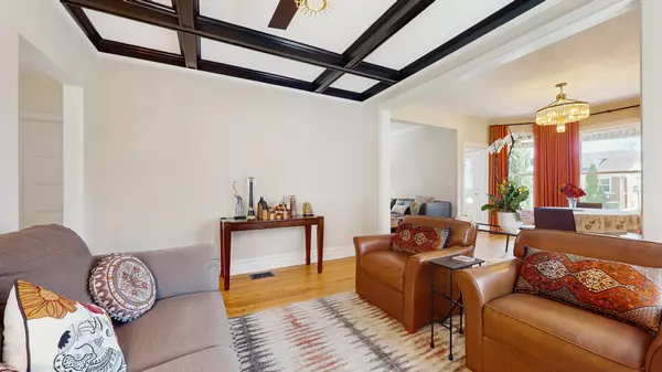 Chicago, IL 60634,5650 W Grace Street