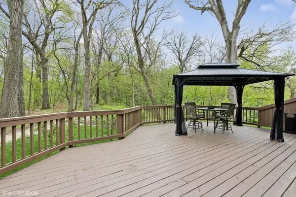 Fox River Grove, IL 60021,718 Barberry Trail