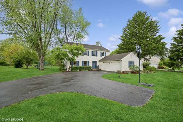 26 Alice Lane,  Lake Barrington,  IL 60010