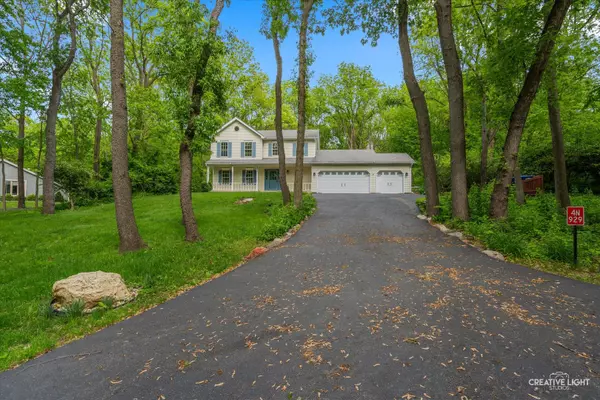 4N929 Black Willow Drive, St. Charles, IL 60175