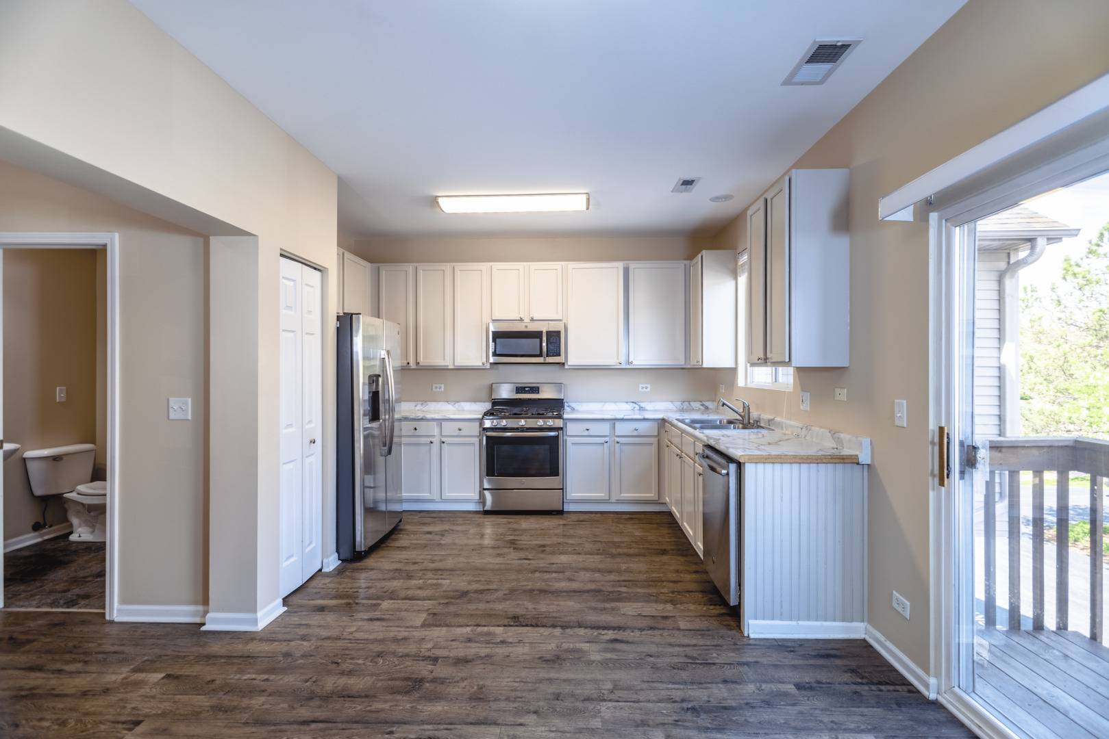 Grayslake, IL 60030,1069 Chadwick Drive