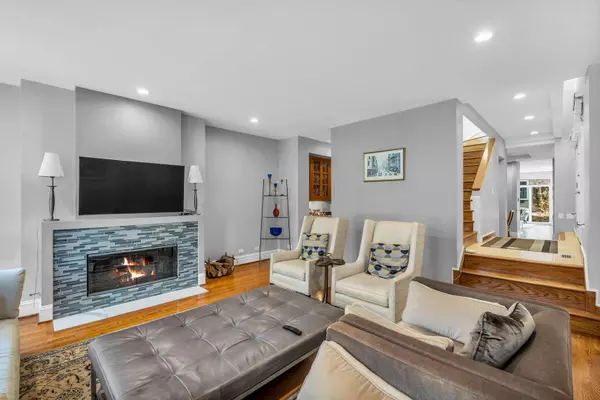 Chicago, IL 60614,1719 N Fremont Street