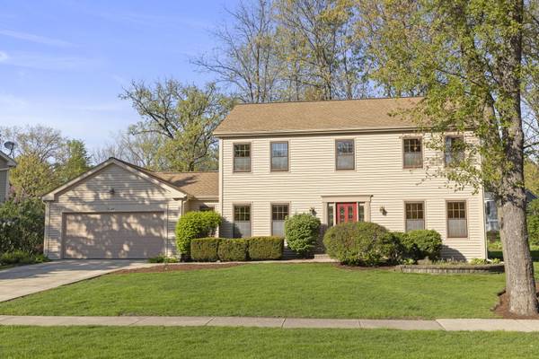 1624 Mirror Lake Drive,  Naperville,  IL 60563