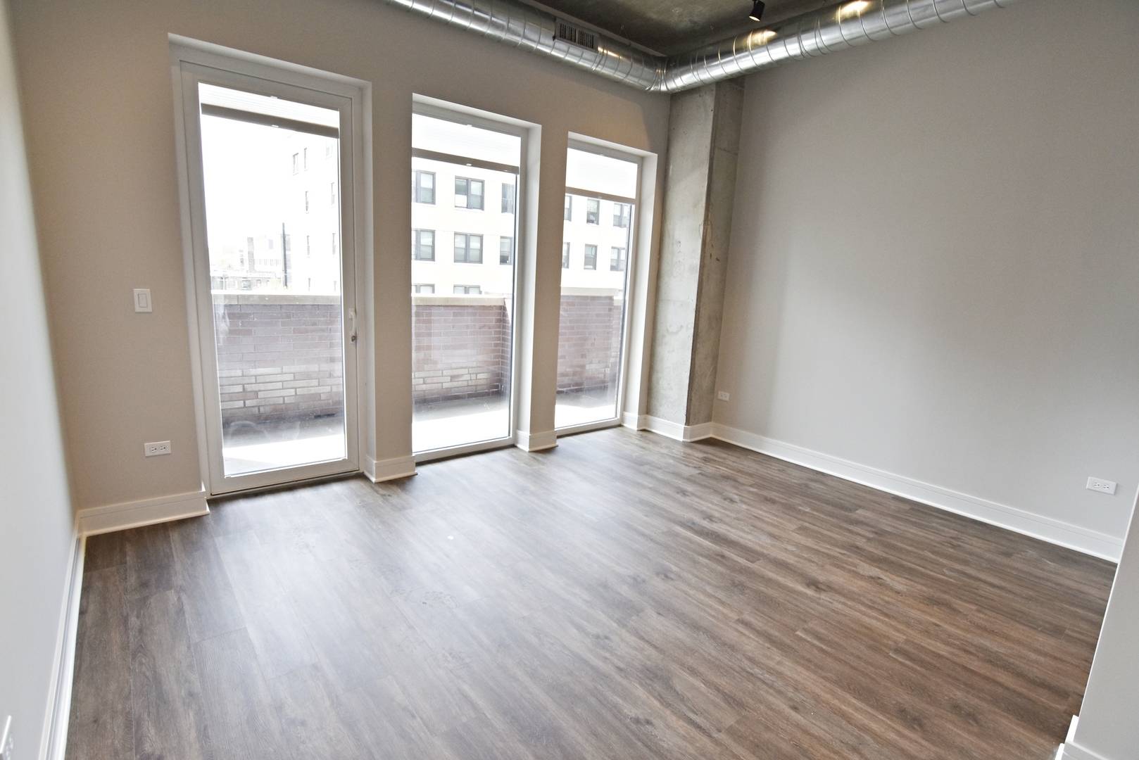 Chicago, IL 60613,3833 N Broadway Street #610