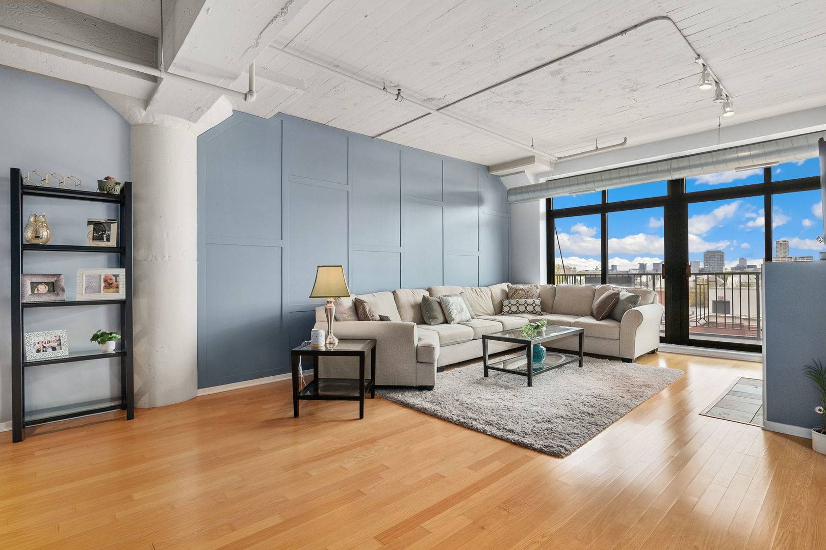 Chicago, IL 60608,1525 S Sangamon Street #402